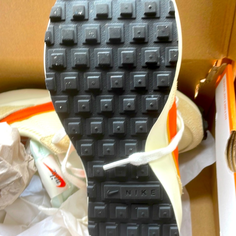 Used but pristine condition Nike waffle